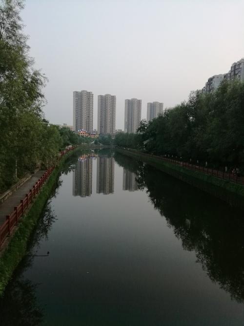 岳池体育路奥迪a区是板房吗