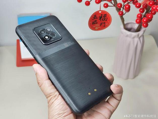 探索未来手机新趋势轻薄三防手机的售价与性能解析
