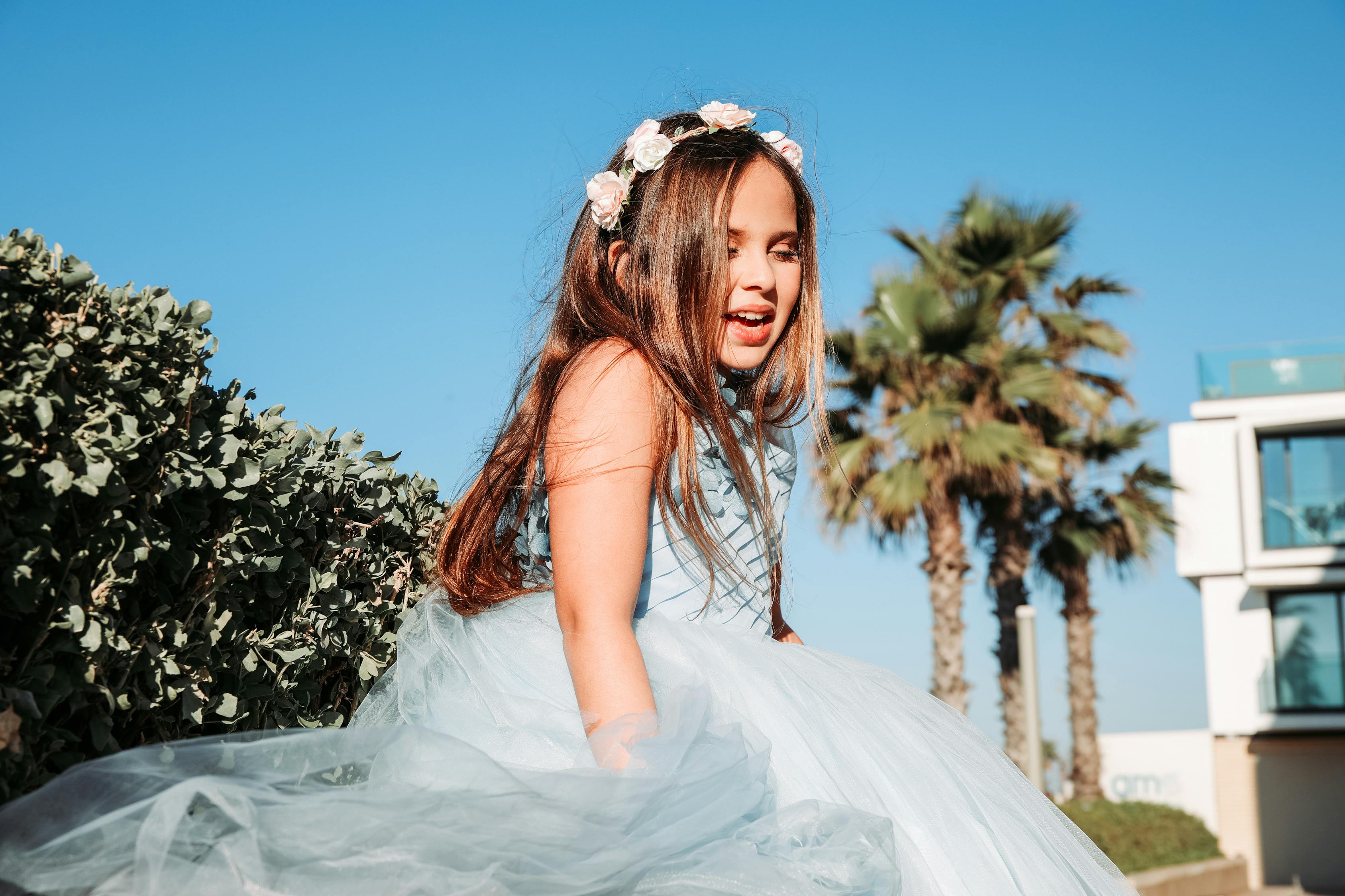 李纯,公众人物背后的女儿身份黑色的很粗很大的蘑菇头 李纯,公众人物背后的女儿身份黑色的很粗很大的蘑菇头